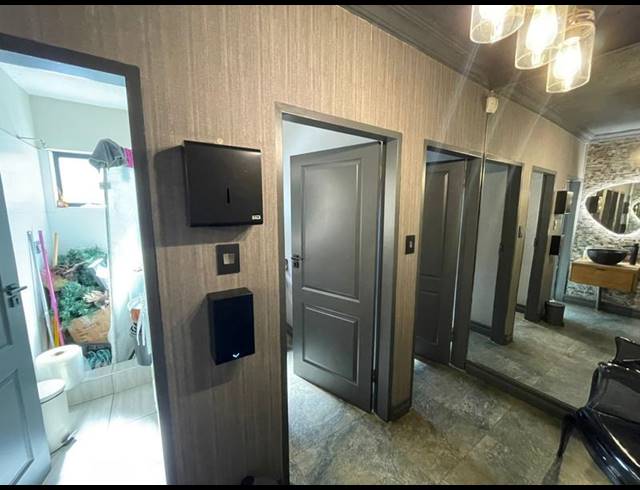 INDUSTRIAL PROPERTY TO RENT IN HENNOPSPARK